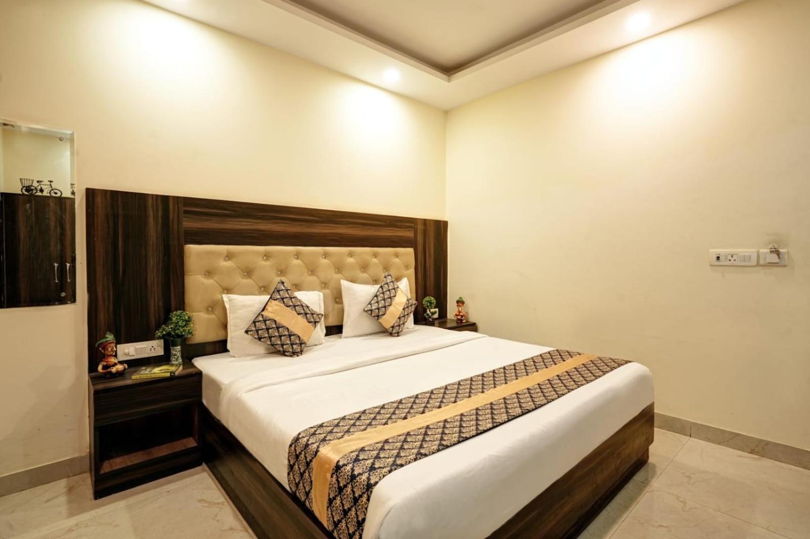 Grand Ivy 4* New Delhi